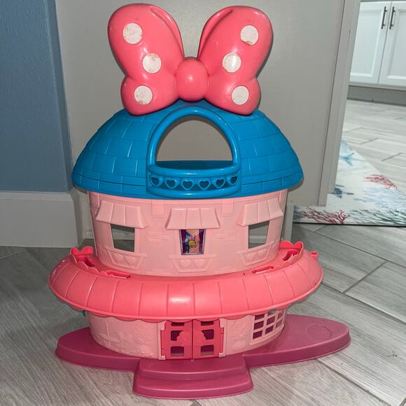 Disney Jr. Minnie Mouse Home Sweet Headquarters & Turnstyler Closet Playset - Picture 4 of 8